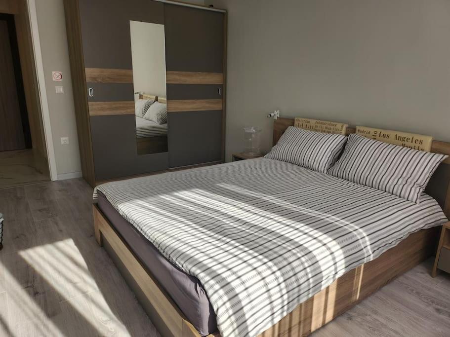 Harmony Apartment Varna Exterior photo